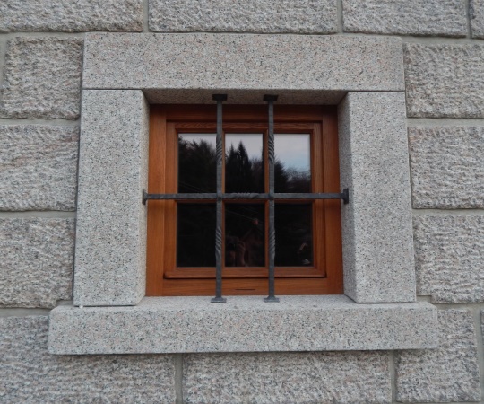 Okno jednokřídlé euro 78 s profilem, dub drásaný, nátěr lazurou