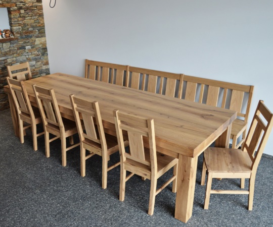 Jídelní sezení vše čepované, stůl 1000x3000, lavice a židle, vše dubové dřevo, drásané,otesané hrany, nátěr olejem s natur efektem